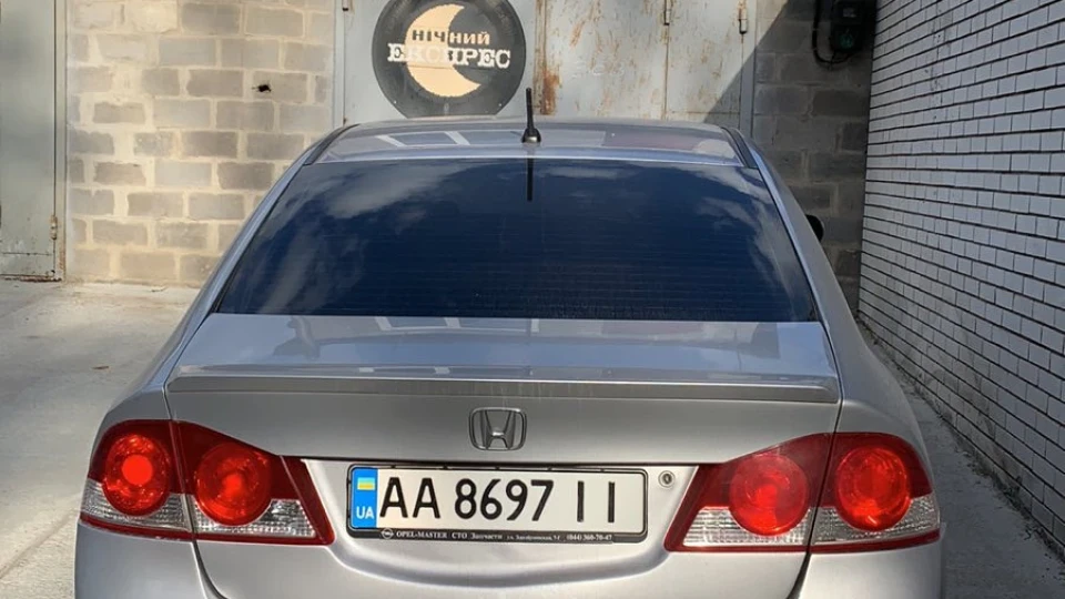 Honda Civic Hybrid 3