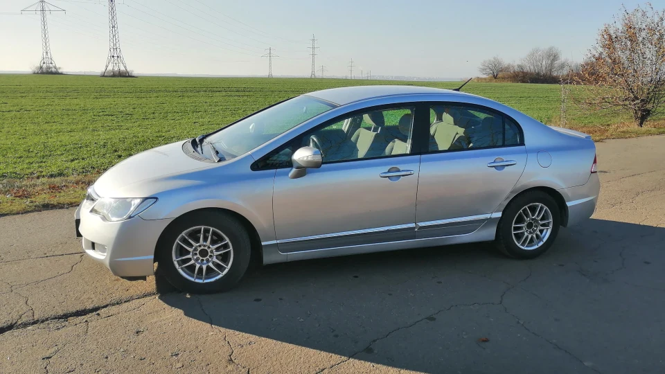 Honda Civic Hybrid Гібридик 4