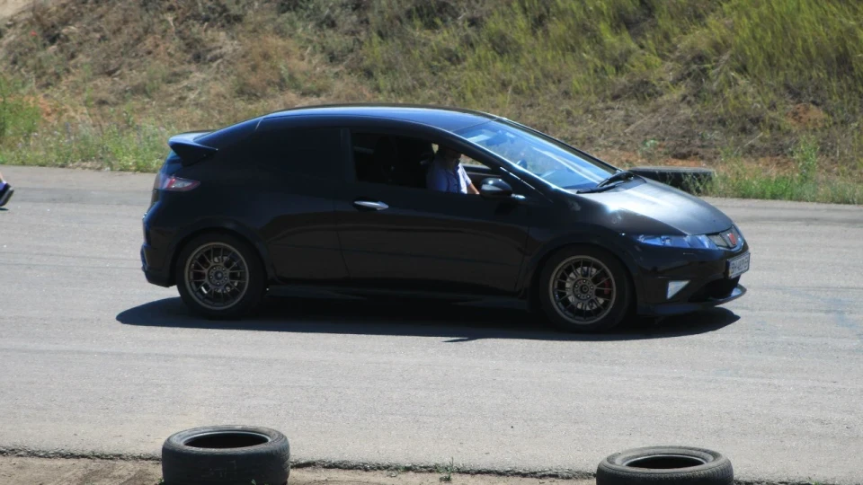 Honda Civic Type R 4