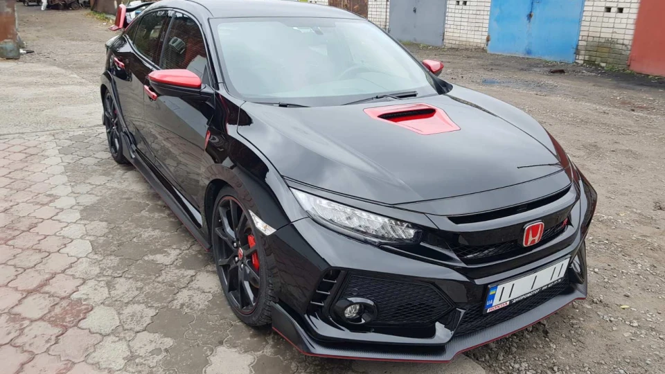 Honda Civic Type R Black and Red 3