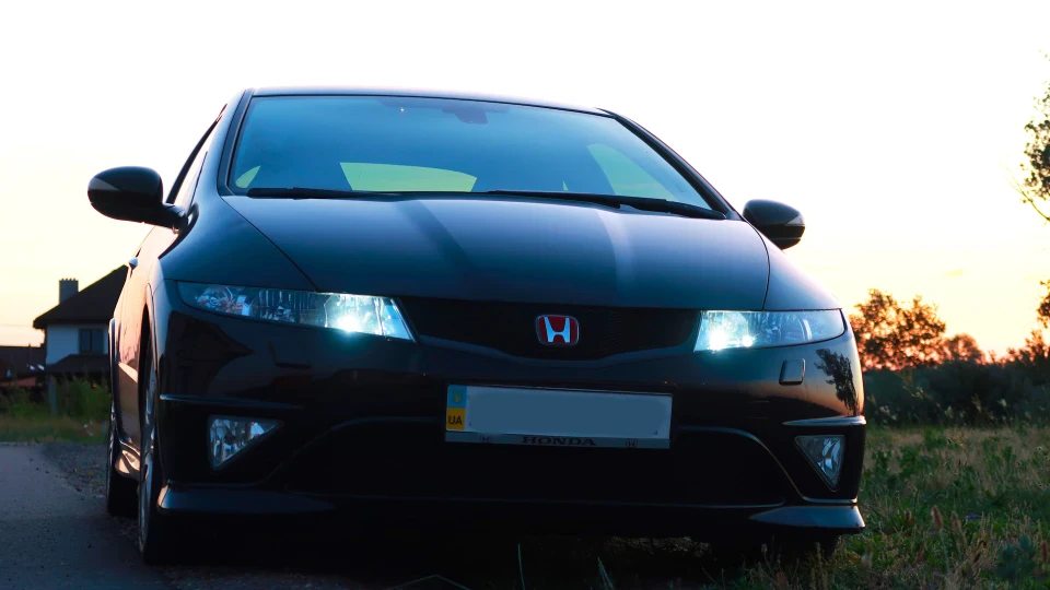 Honda Civic Type R “Black Mako” 3