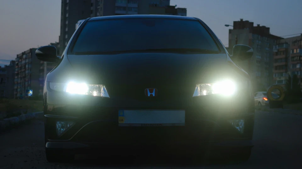 Honda Civic Type R “Black Mako” 4