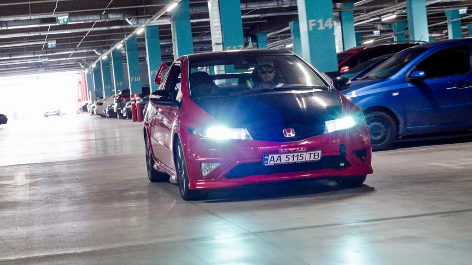 Honda Civic Type R kicks in, yo! 3