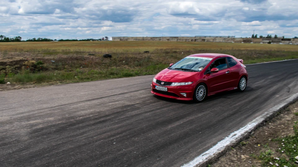 Honda Civic Type R / NO GOOD 2