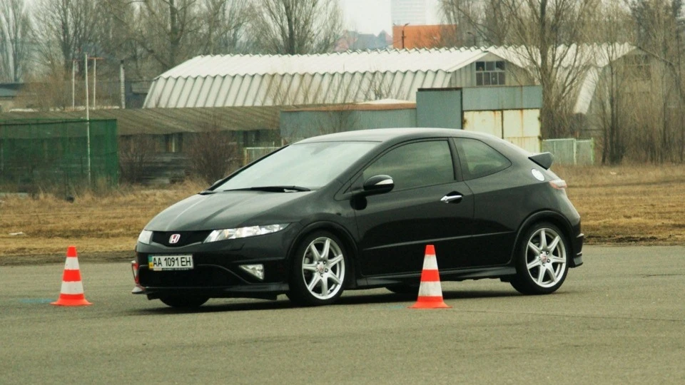 Honda Civic Type R Шейкер 3