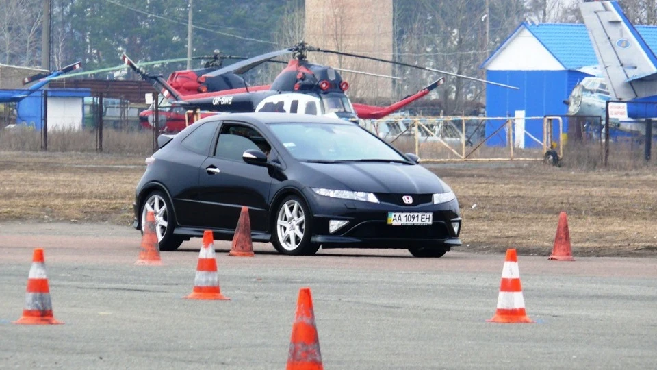 Honda Civic Type R Шейкер 4