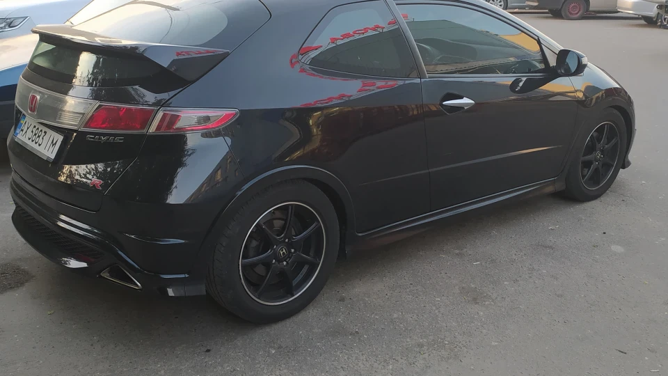 Honda Civic Type R Сокира