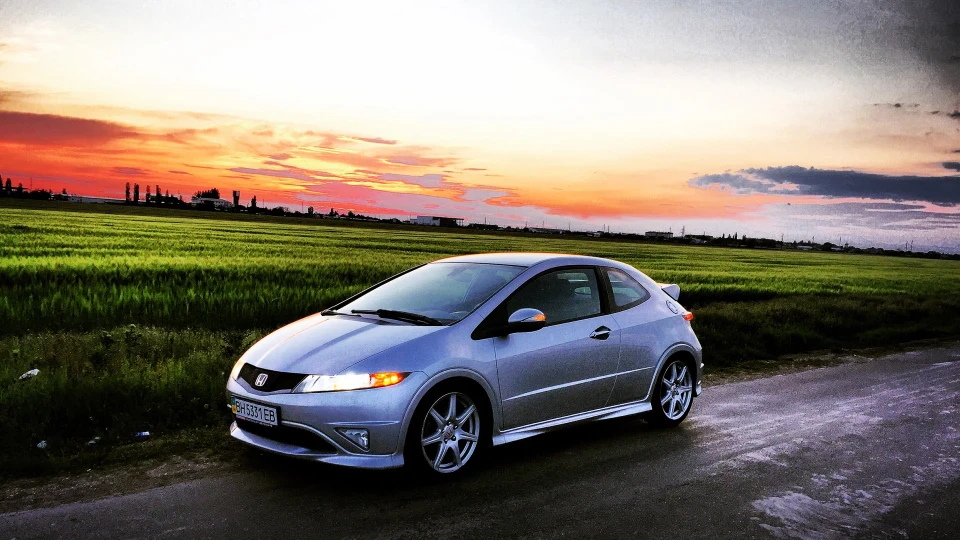 Honda Civic Type R Сокира краще бензопили