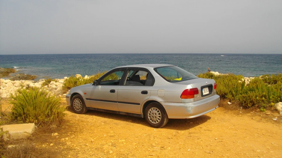 Honda Civic 1.4 AT 2