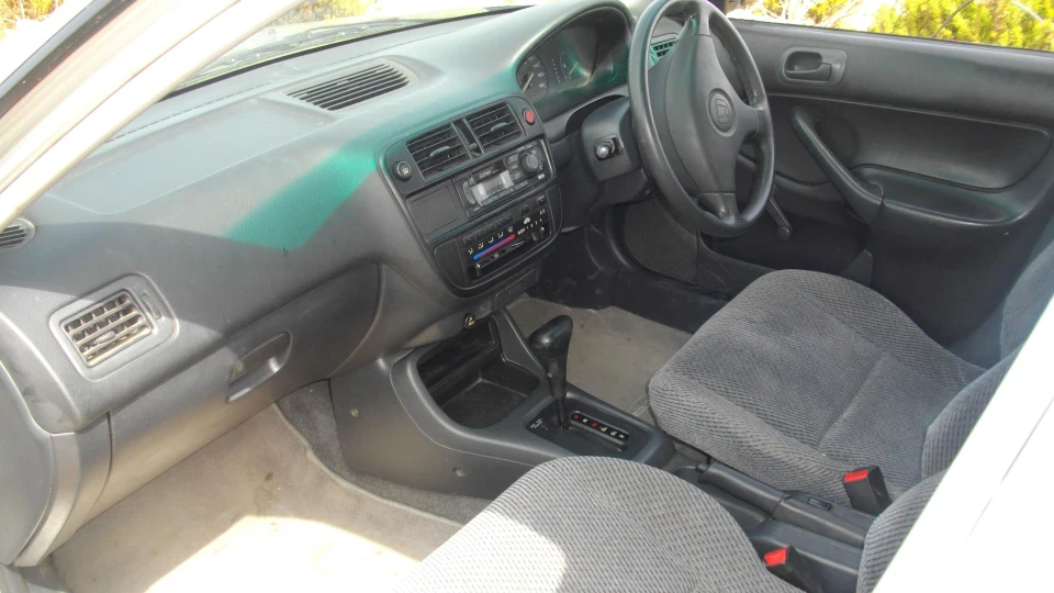 Honda Civic 1.4 AT 3