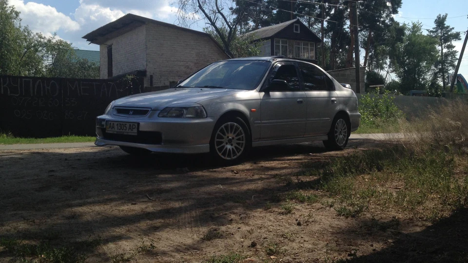 Honda Civic 1.5 Vtec-E 5