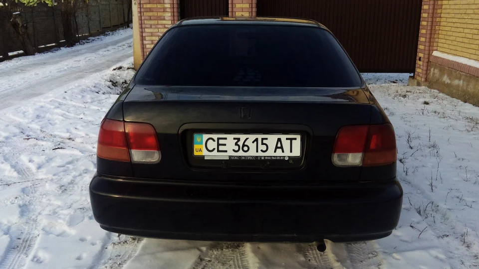 Honda Civic 1.6AT 2
