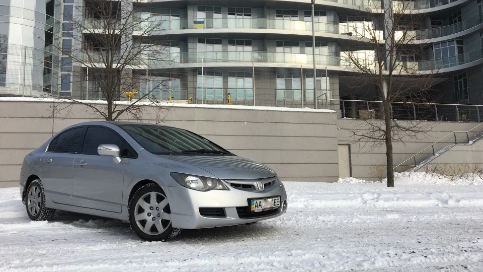 Honda Civic 1,8 AT 2