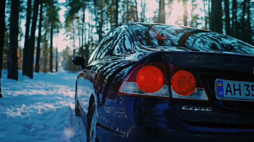 Honda Civic 1.8 dark blue