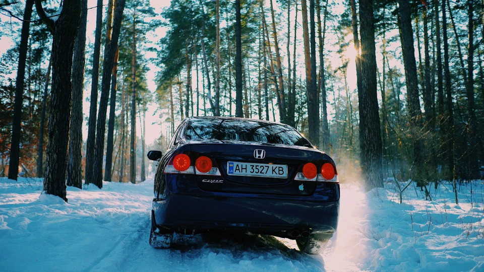 Honda Civic 1.8 dark blue 5