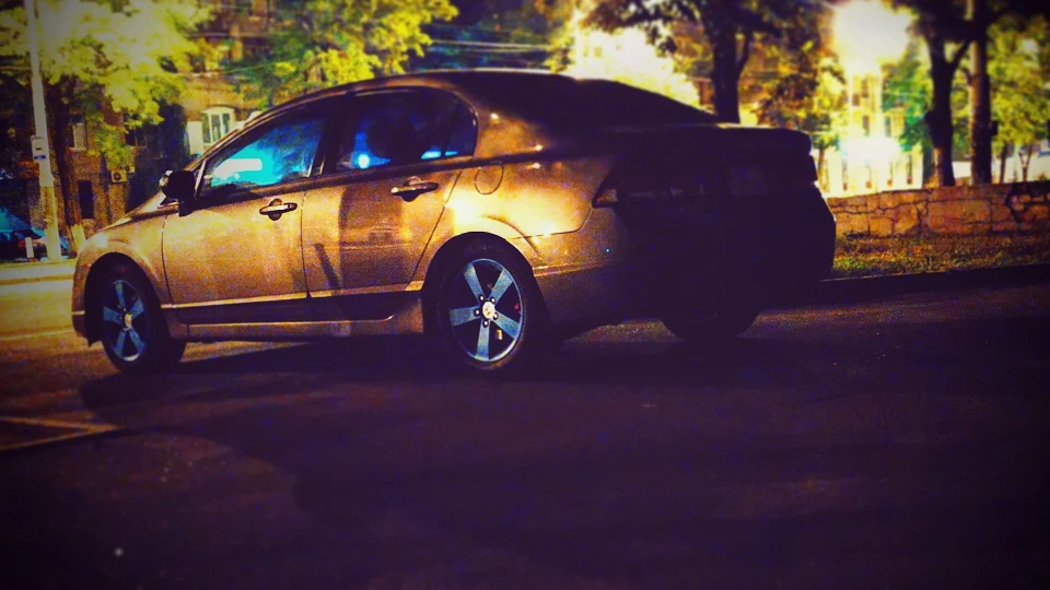Honda Civic 1.8 V-TEC Gutz Berserker 2