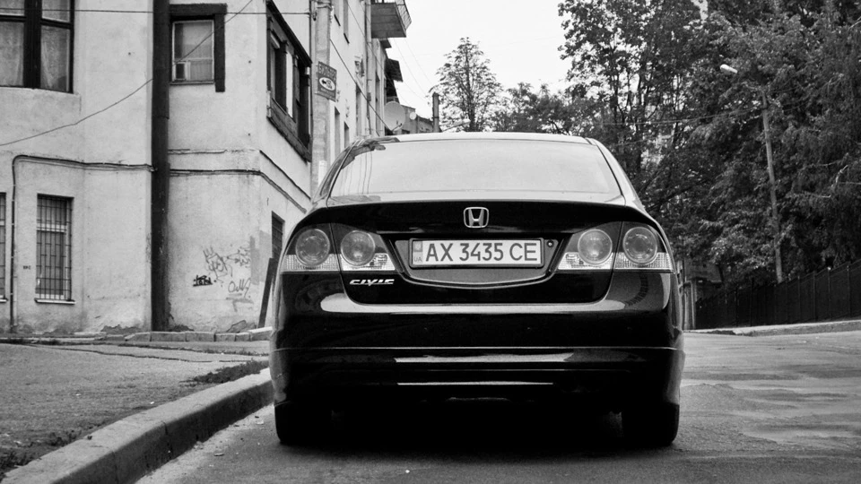Honda Civic Black Track 3