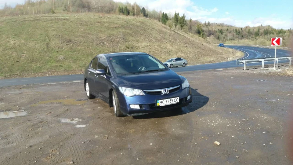Honda Civic blue hollow