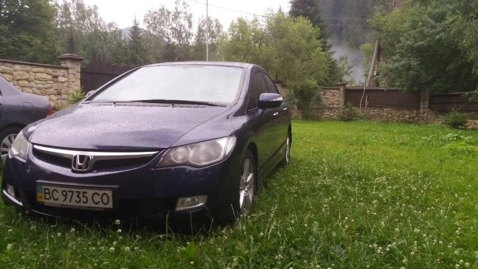 Honda Civic blue hollow 2