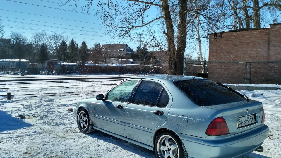 Honda Civic Бадьорий 1.4 4