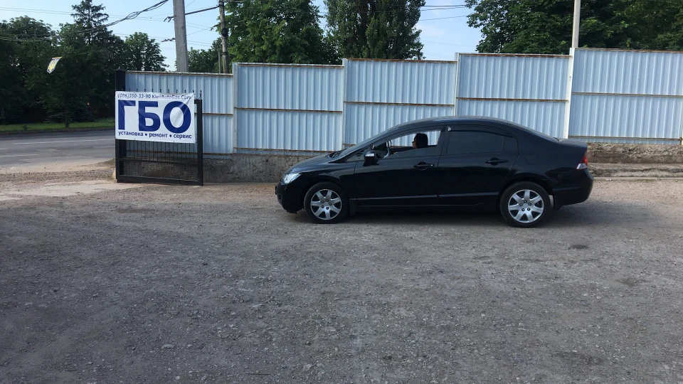 Honda Civic BRUNETTE 3