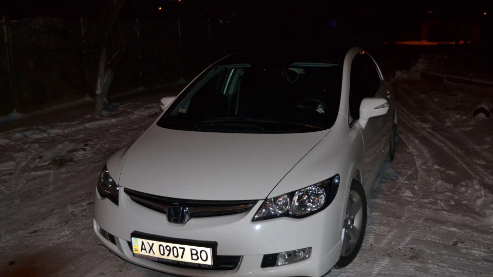 Honda Civic CheekyWhite 2