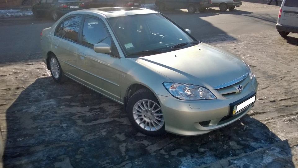 Honda Civic ES 2