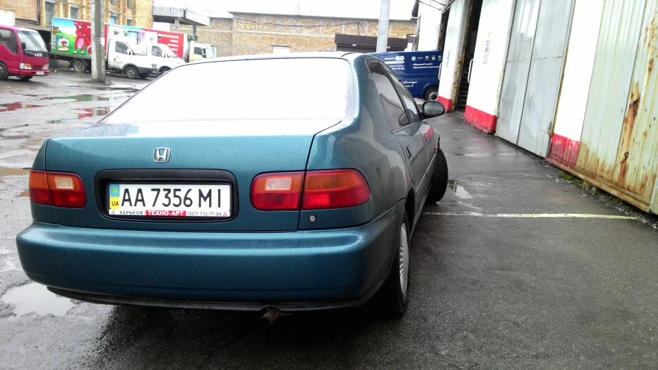 Honda Civic смарагд VTEC-E