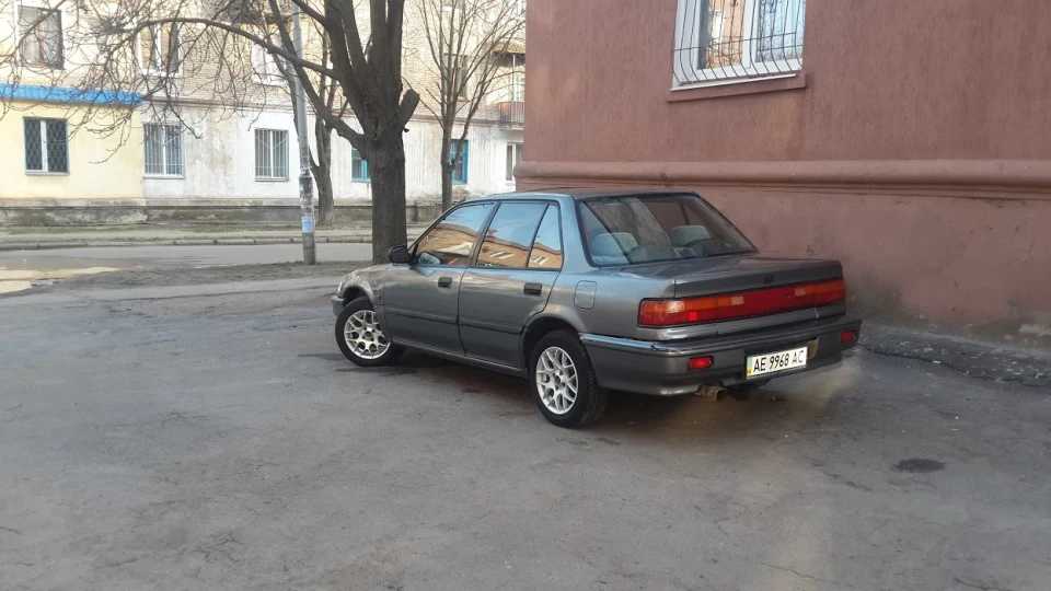 Honda Civic Квадрат Малевича