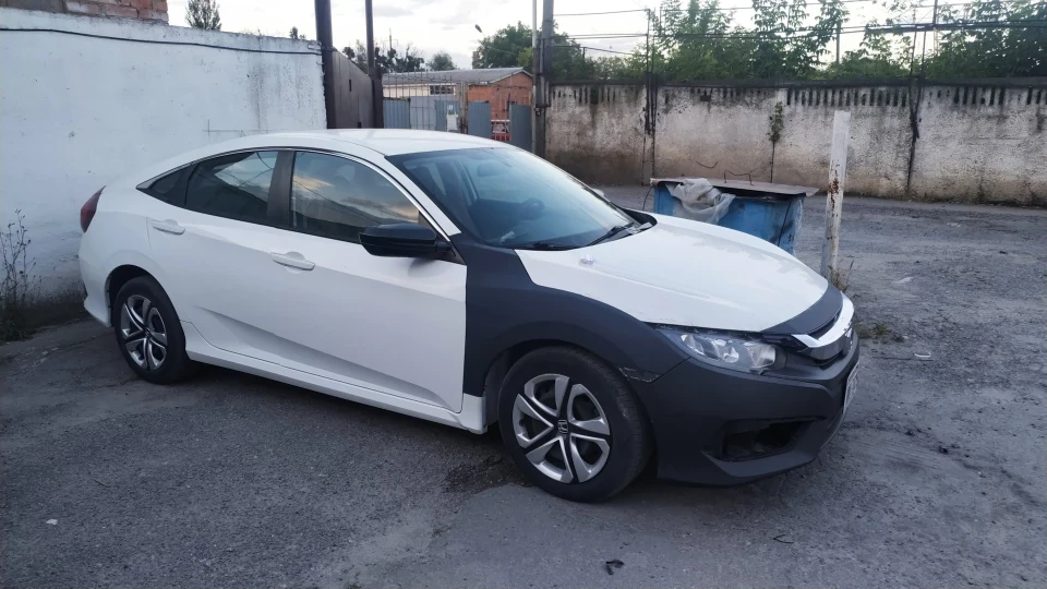 Honda Civic LX 3