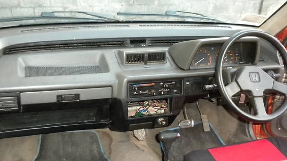 Honda Civic ненажерливий сарай 2