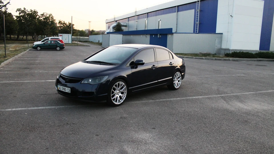 Honda Civic Still_Ballin` on 19"