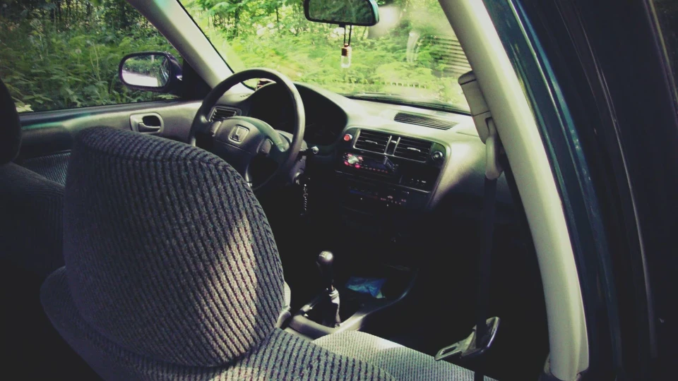 Honda Civic VTEC-E: D15Z6 4