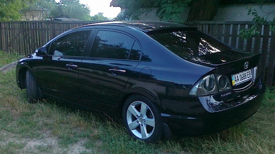 Honda Civic "Who the fuck is D&G" 5