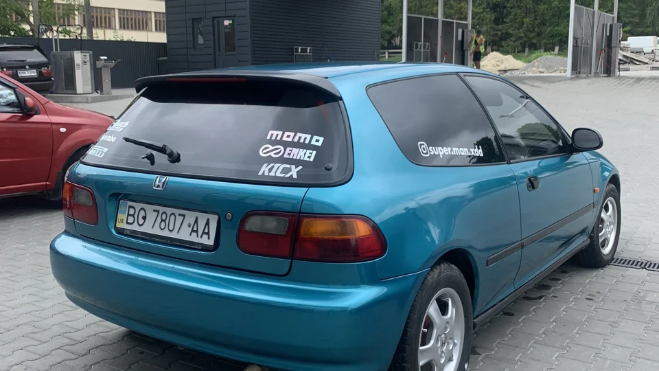 Honda Civic Зелений колір, 1.5 d15b2 4