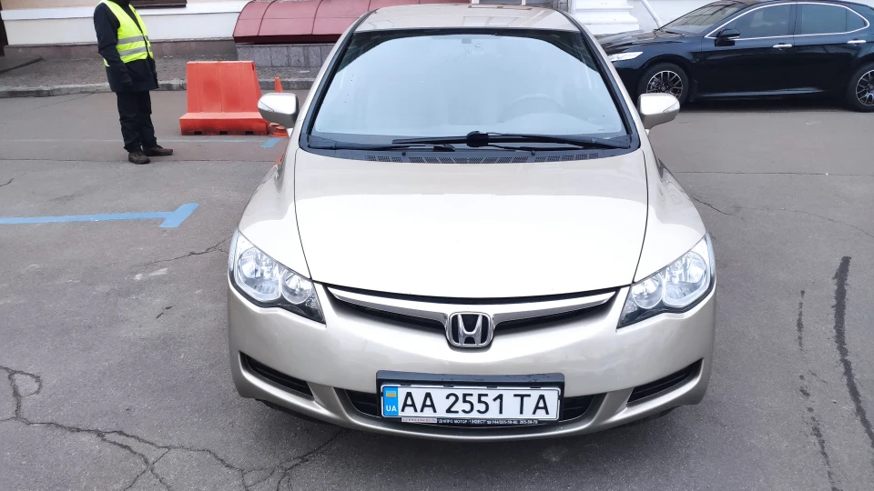 Honda Civic Золотий дракон 2