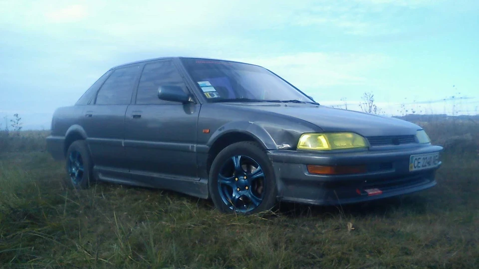 Honda Concerto седан 4