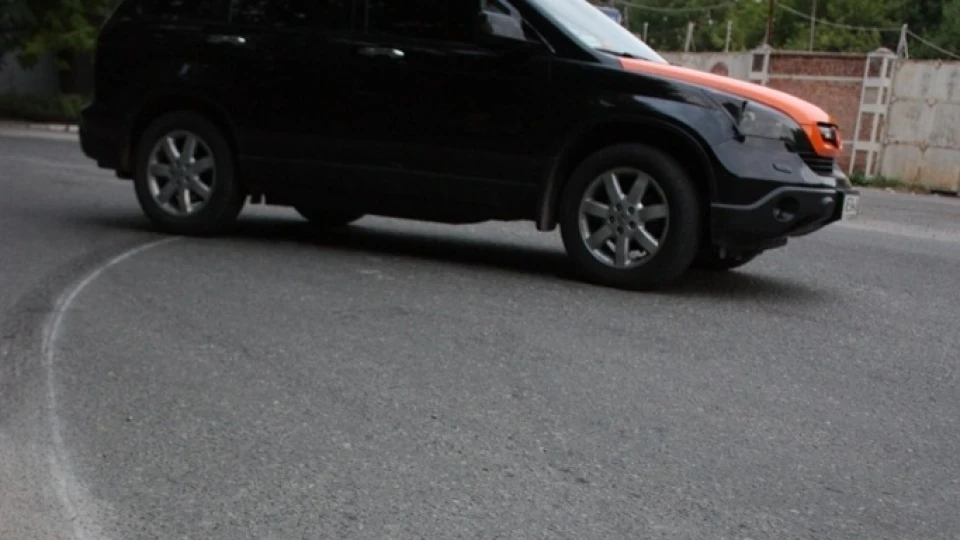 Honda CR-V BLACK_ORANGE STYLE 4