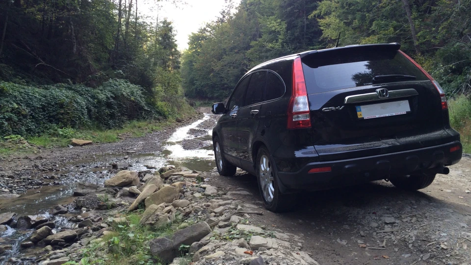 Honda CR-V Pitch-Black 2