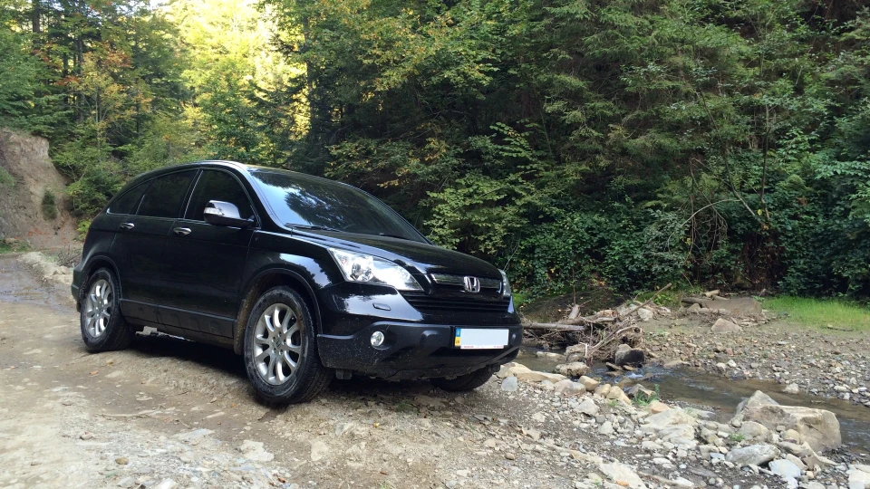 Honda CR-V Pitch-Black 3