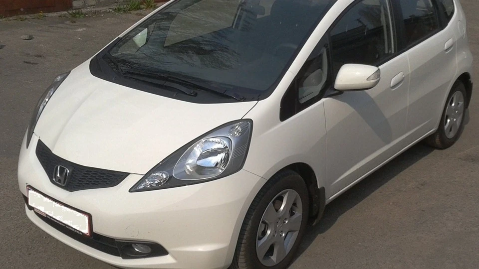 Honda Jazz Біла конячка