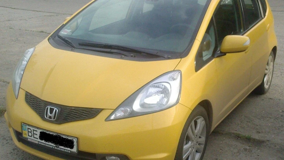Honda Jazz Охра золота 4