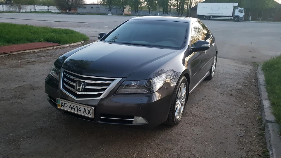 Honda Legend 3