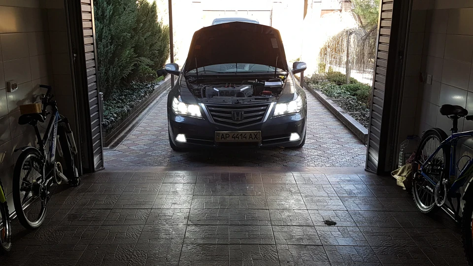 Honda Legend 4