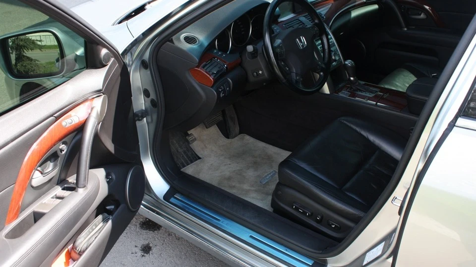 Honda Legend 4