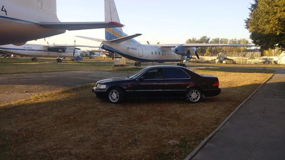Honda Legend 3.5 V6 215л.с. 2