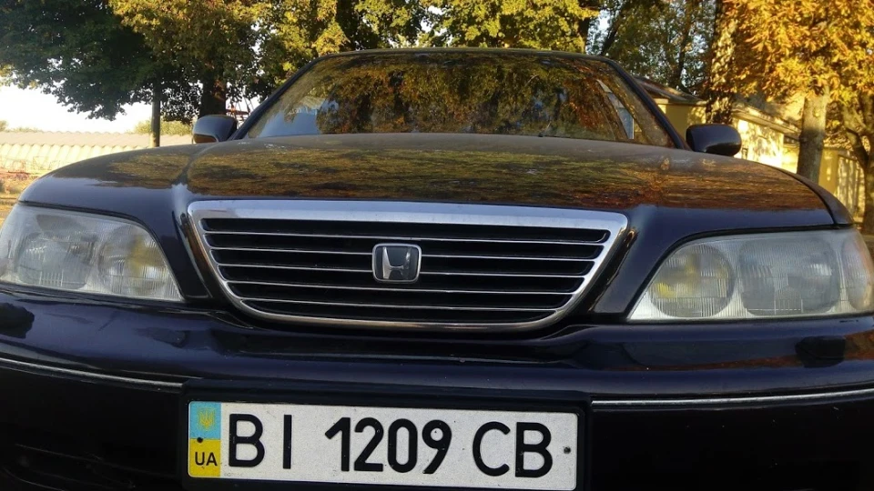 Honda Legend 3.5 V6 215л.с. 3