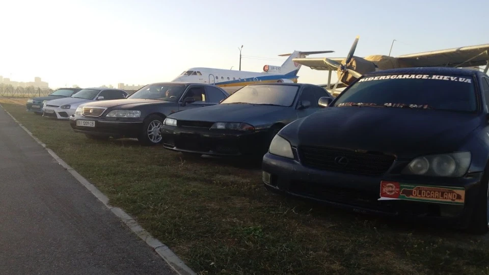 Honda Legend 3.5 V6 215л.с. 4