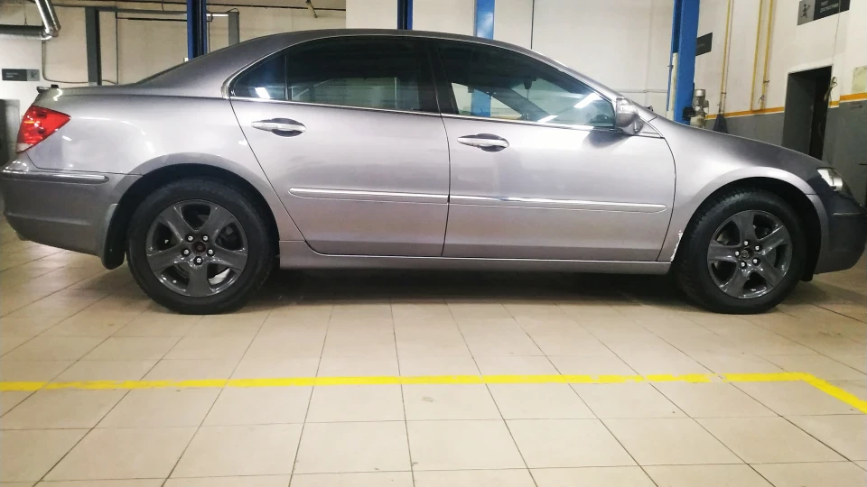 Honda Legend Vtec 2