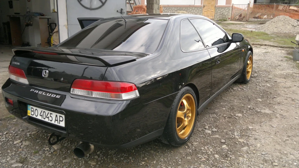 Honda Prelude «2.0 turbo» 5